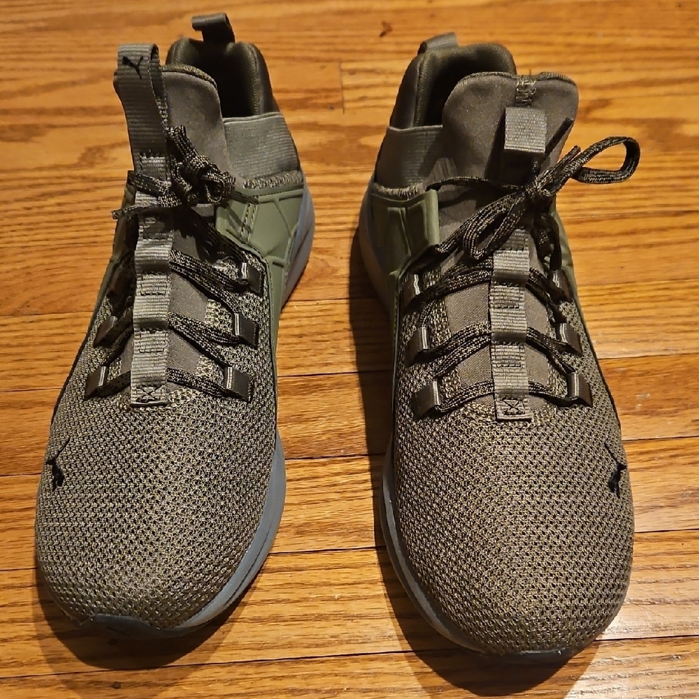Men's Green Athletic Shoes